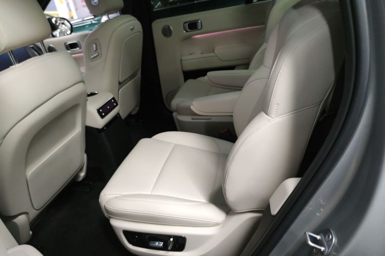 理想汽车 理想L9 2024款 Ultra中控内饰21