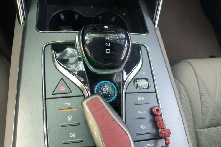 比亚迪 唐新能源 2024款 DM-i 荣耀版 112KM 尊贵型局部细节18