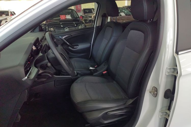 雪铁龙C3-XR 2021款 190THP DCT致尚版中控内饰19