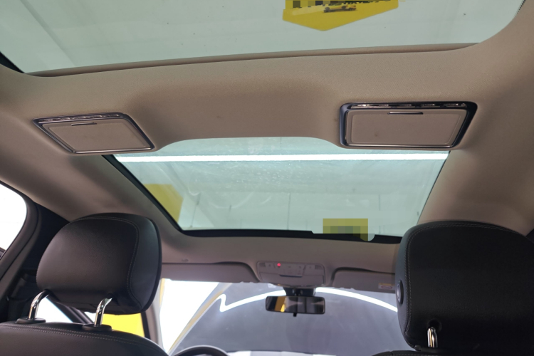 奔驰C级 2021款 C 200 L 时尚型运动版中控内饰22