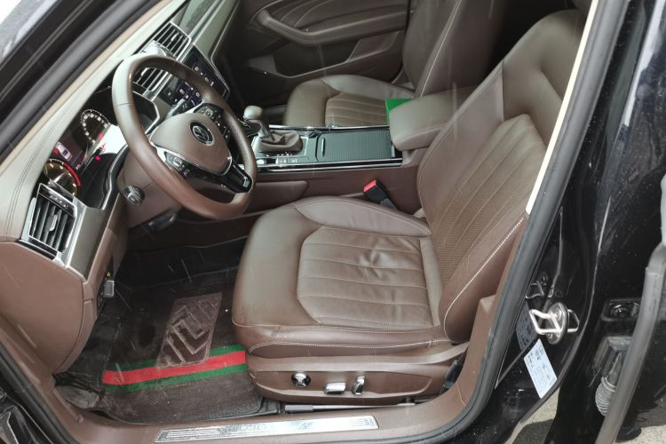 大众 辉昂 2021款 380TSI 豪华版中控内饰19