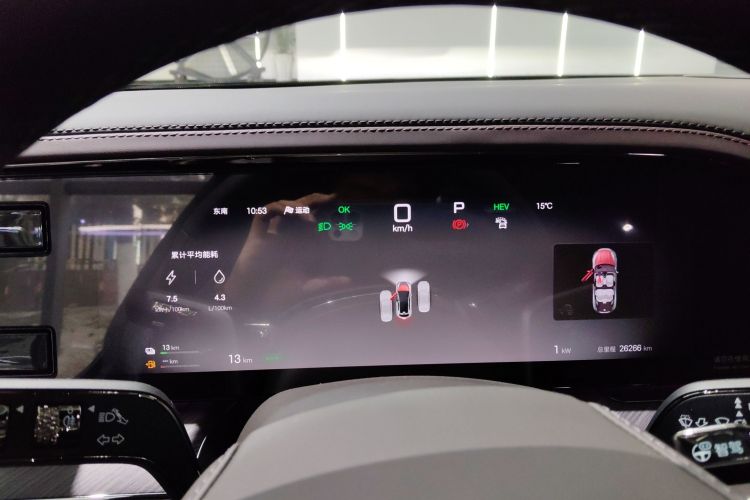 腾势Z9GT 2024款 1100四驱Pro版局部细节14