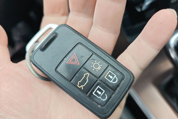 沃尔沃XC60 2017款 T5 智行升级版中控内饰11