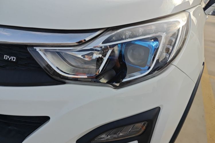 比亚迪 元 2016款 1.5L 手动豪华型局部细节36