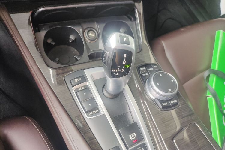 宝马5系 2017款 525Li 豪华设计套装局部细节18