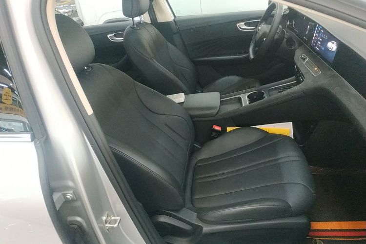 荣威D7 2025款 DMH 125km 世界冠军卓越版局部细节41