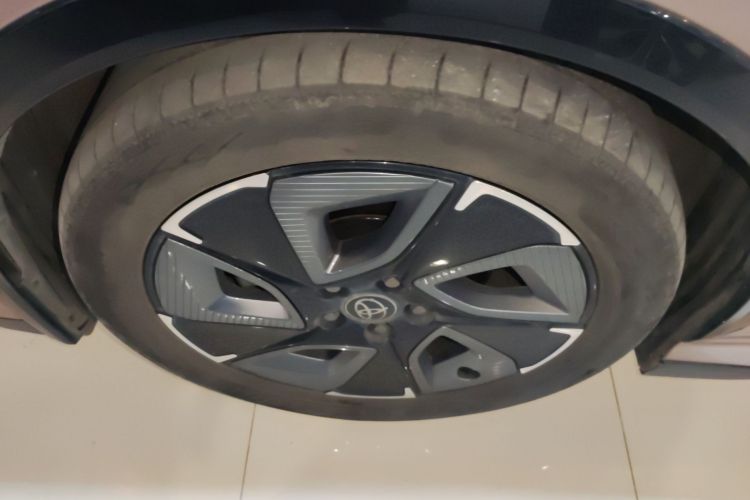 丰田bZ3 2023款 616km 长续航Premium车身外观35