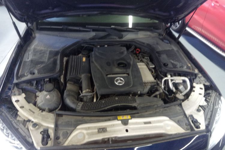 奔驰C级 2017款 C 180 L 运动版局部细节24