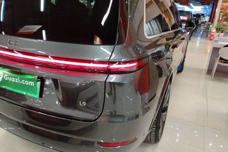 理想汽车 理想L9 2025款 Ultra 智能焕新版车身外观9