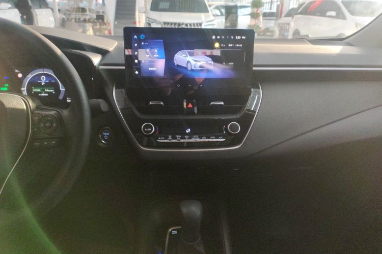 丰田 卡罗拉 2023款 1.8L 智能电混双擎 精英版中控内饰16