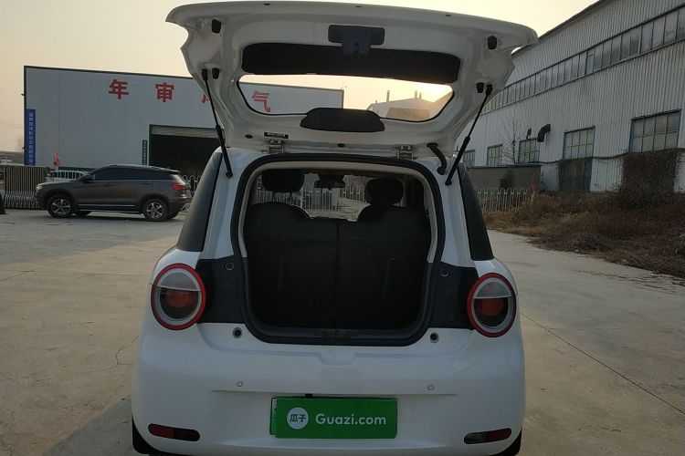 长安启源 长安Lumin 2023款 205km 香沁款机舱底盘23