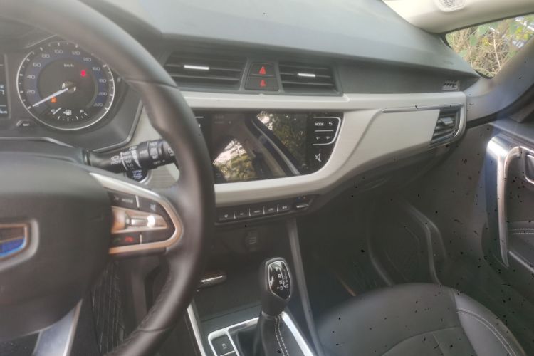 吉利汽车 远景X3 2020款 1.5L CVT尊贵型中控内饰16