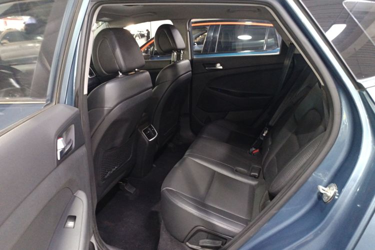 现代 途胜 2015款 1.6T 双离合两驱智能型中控内饰7004