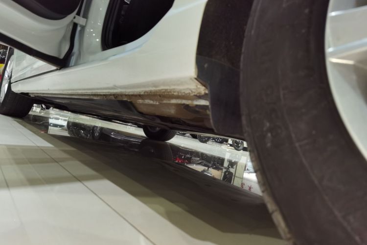 大众 朗逸 2023款 1.5L 自动得逸版机舱底盘30