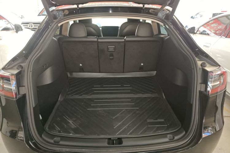 特斯拉 Model Y 2021款 标准续航后驱版机舱底盘23