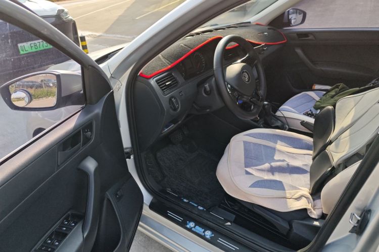 大众 桑塔纳 2019款 1.5L 自动风尚版 国VI中控内饰20