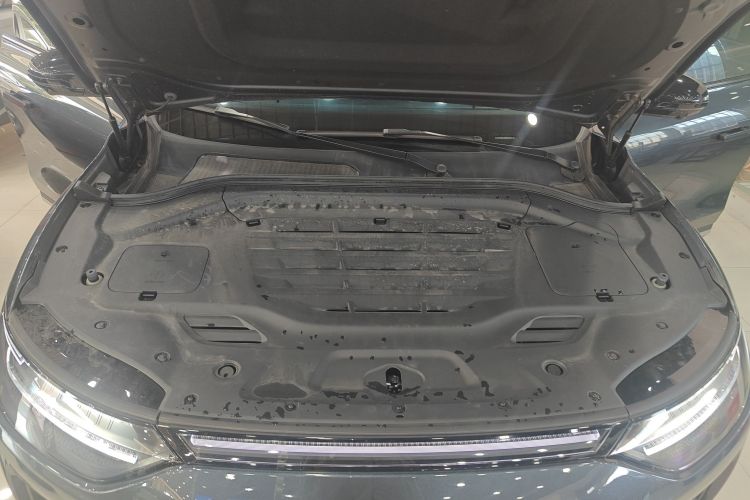 零跑汽车 零跑C11 2024款 纯电 580尊享版机舱底盘24