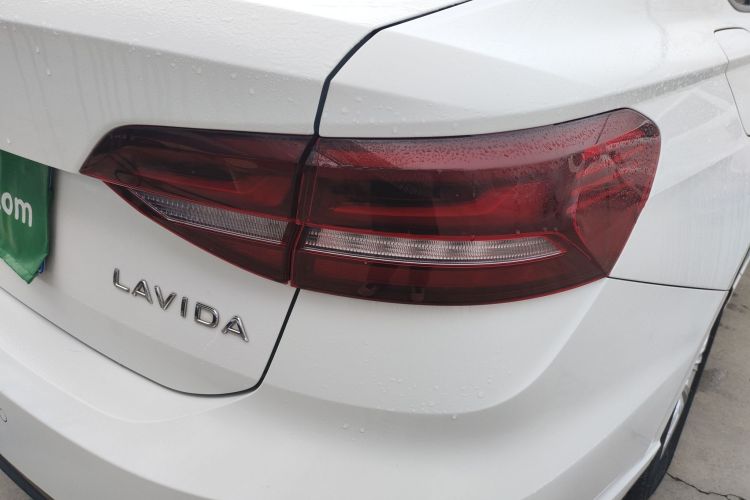 大众 朗逸 2023款 1.5L 自动得逸版车身外观9