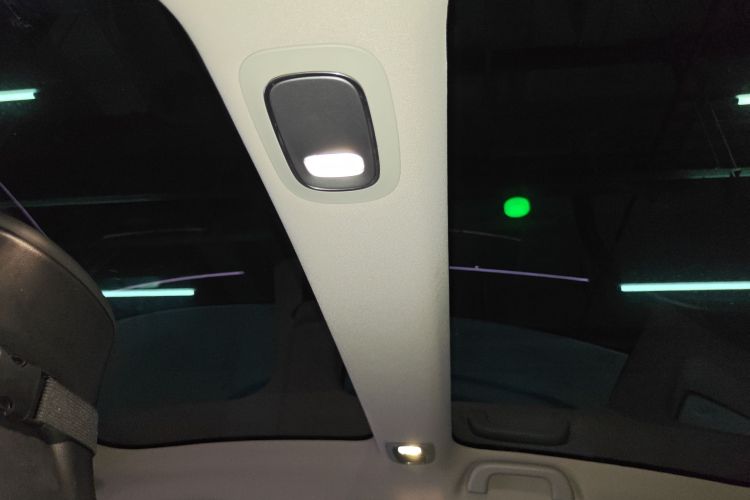 小鹏P7 2022款 480E中控内饰22