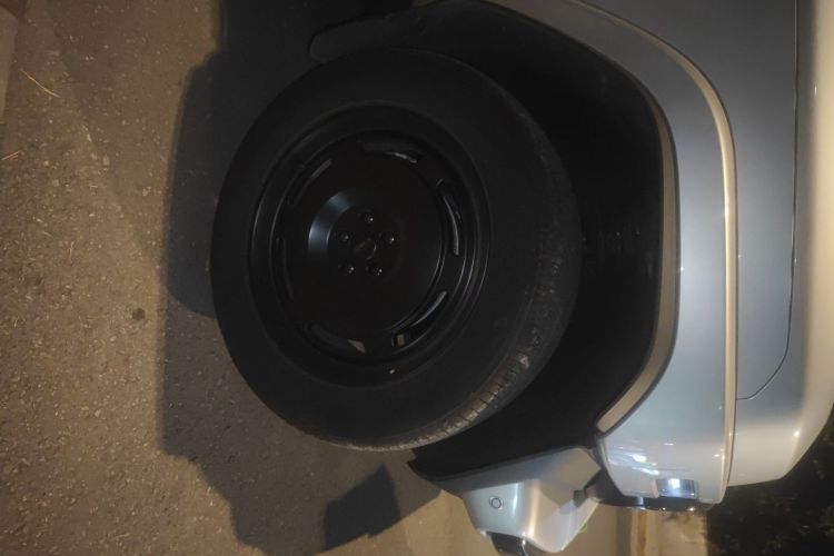 奇瑞iCAR V23 2025款 550两驱智驾版车身外观10