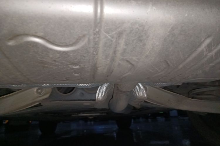 奔驰GLA 2018款 GLA 200 时尚型局部细节9009