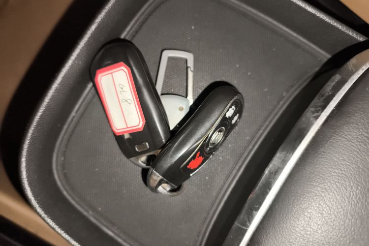 别克GL8 2017款 ES 28T 尊享型 国V中控内饰7001