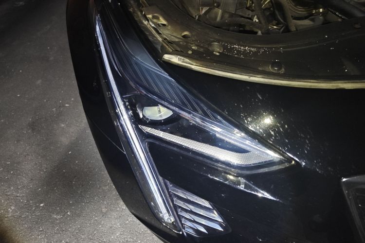 凯迪拉克CT6 2021款 28T 豪华型车身外观8