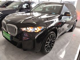 宝马X5 2023款 xDrive 40Li M运动曜夜套装