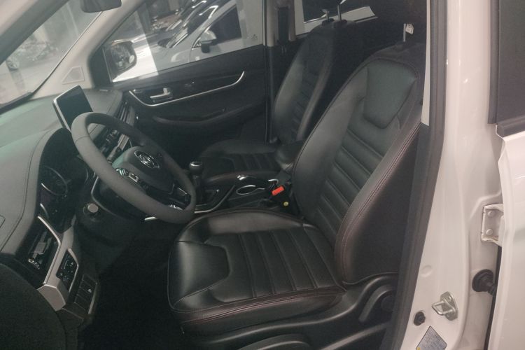 东风风行 风行SX6 2019款 1.6L 手动豪华型 国VI中控内饰19