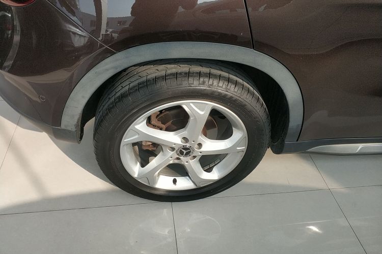 奔驰GLA 2017款 GLA 200 动感型车身外观6008