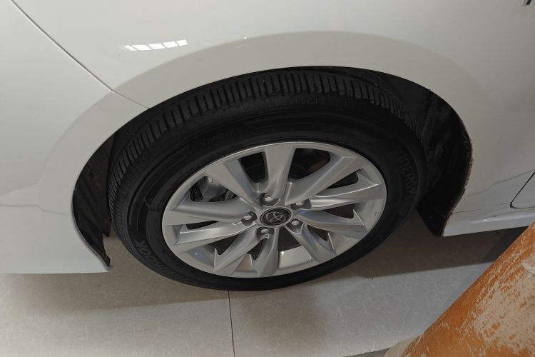 丰田 卡罗拉 2023款 1.8L 智能电混双擎 精英版车身外观6007