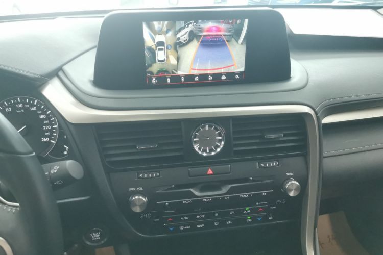 雷克萨斯RX 2020款 改款 300 两驱精英版中控内饰16