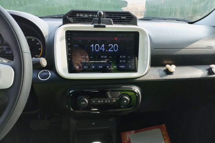 荣威 科莱威CLEVER 2021款 302km新四座超能版中控内饰16