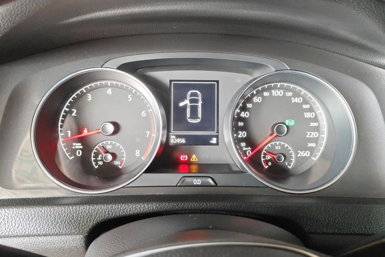 大众 高尔夫 2018款  230TSI 自动豪华型局部细节14