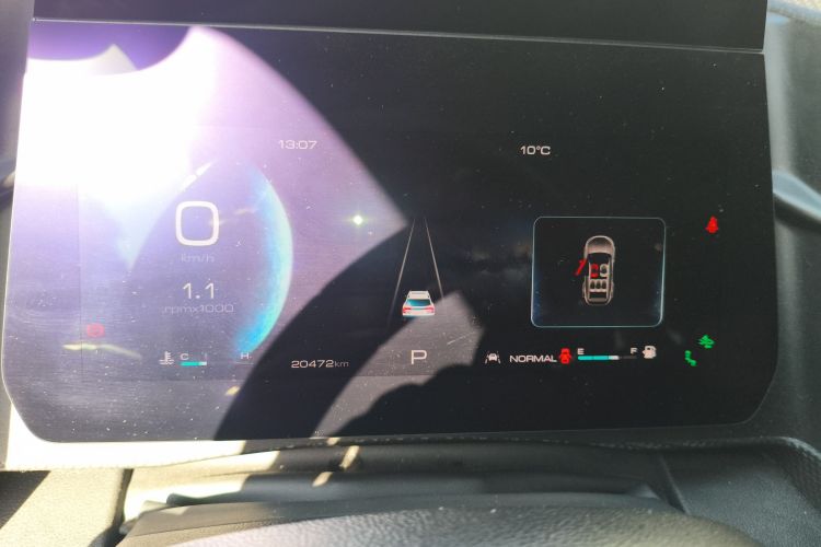 哈弗大狗 2021款 改款 2.0T DCT四驱哮天犬版中控内饰14