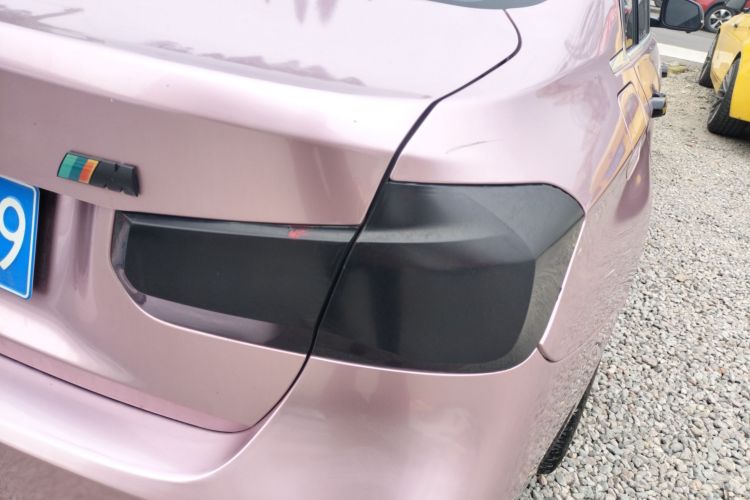 宝马3系 2018款 320Li 时尚型车身外观9