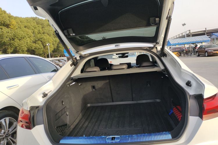 奥迪A5 2023款 Sportback 40 TFSI quattro 豪华动感型机舱底盘23