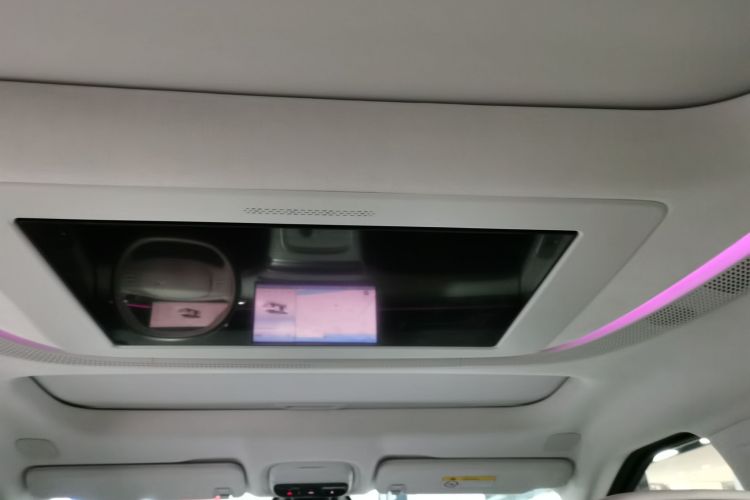 小鹏X9 2024款 702超长续航Pro中控内饰22