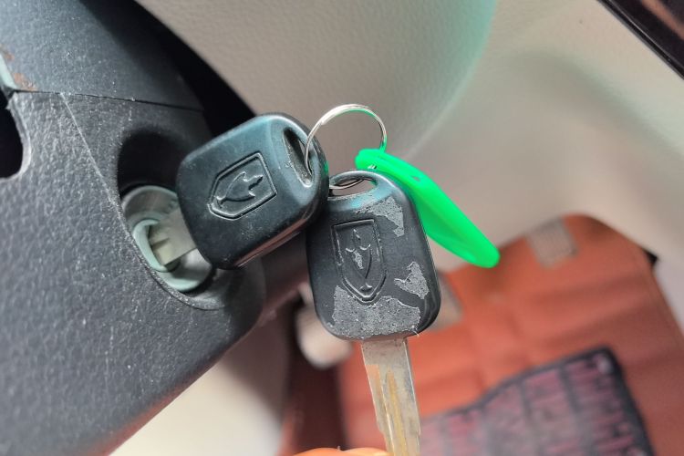 金杯 新海狮X30L 2021款 1.5L财富无空调版客车国VI SWC15M中控内饰11