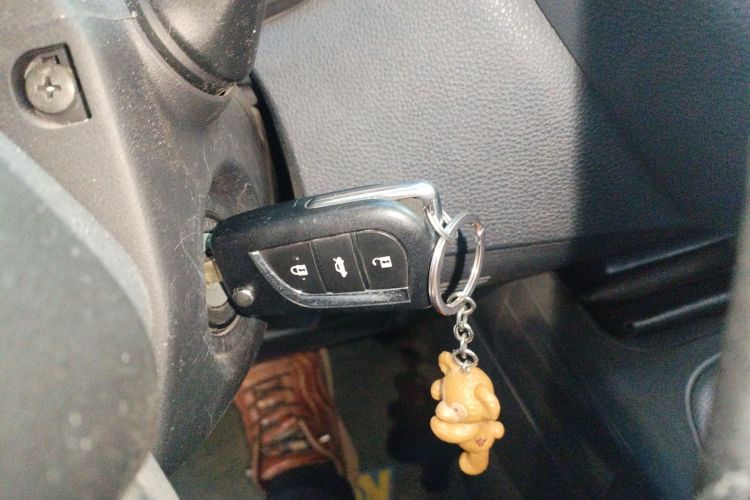 丰田 卡罗拉 2021款 1.2T S-CVT 先锋版中控内饰11