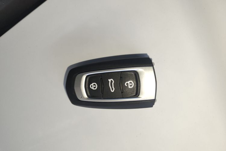 吉利银河 熊猫 2025款 210km 元气熊中控内饰11