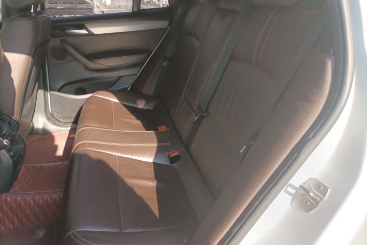 宝马X4 2016款 xDrive20i M运动型中控内饰21