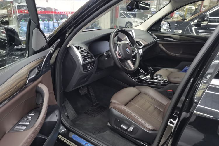 宝马X3 2020款  xDrive28i M运动套装中控内饰20