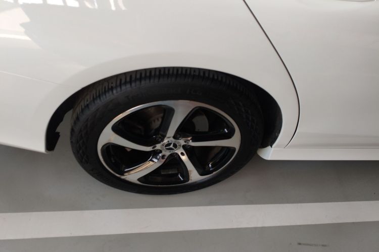 奔驰E级 2017款 E 200 运动型车身外观6003