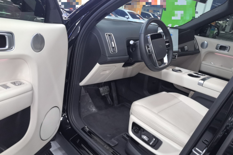 理想汽车 理想L9 2024款 Ultra中控内饰7003