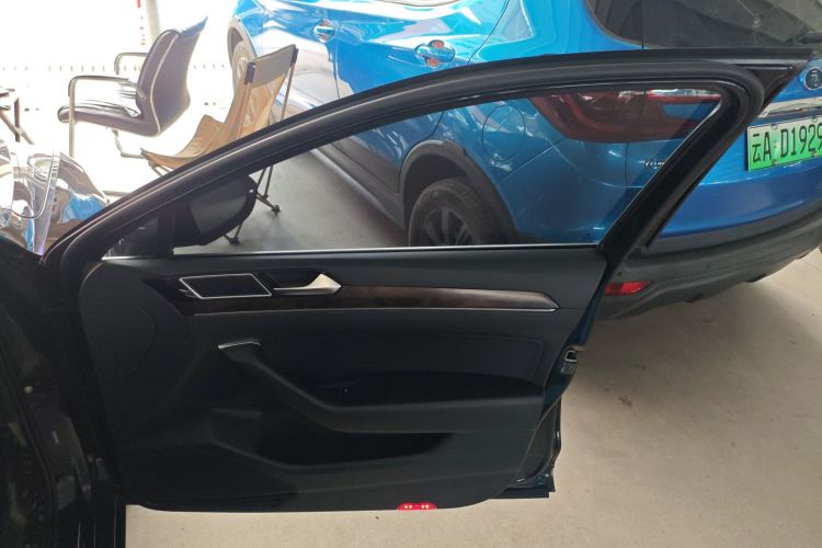 大众 迈腾 2019款 330TSI DSG 豪华型 国VI中控内饰42