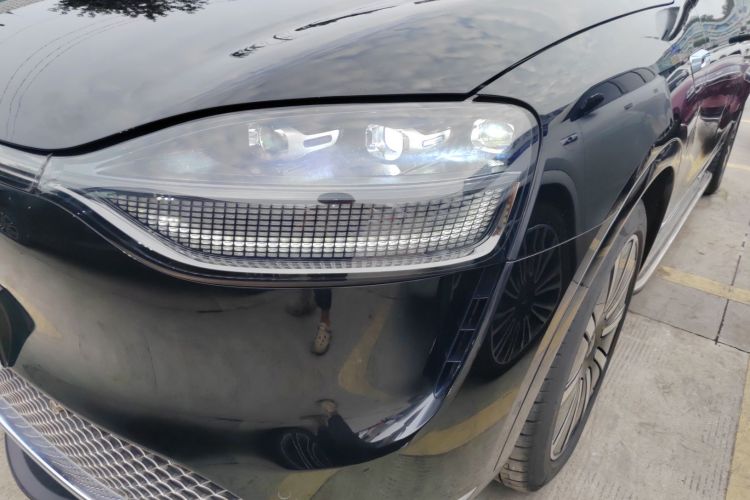 鸿蒙智行 问界M9 2024款 纯电 Ultra版 100kWh 5座版车身外观36