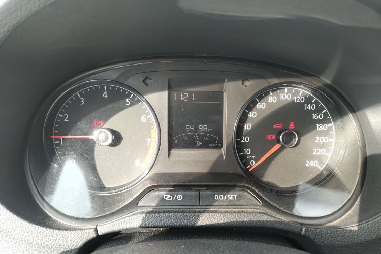 大众 Polo 2016款 1.4L 手动风尚型中控内饰14