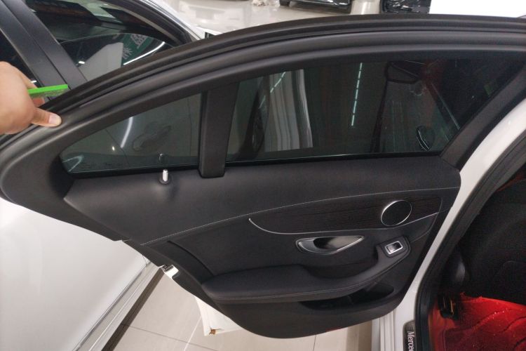 奔驰C级 2021款 C 260 L 运动版中控内饰7008