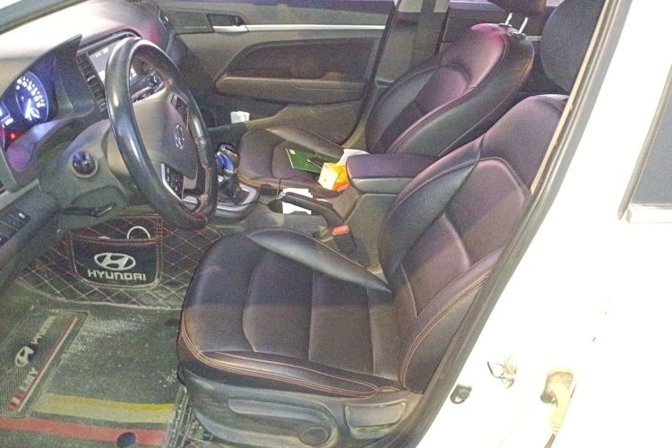 现代 领动 2016款 1.6L 自动智炫·精英型局部细节19